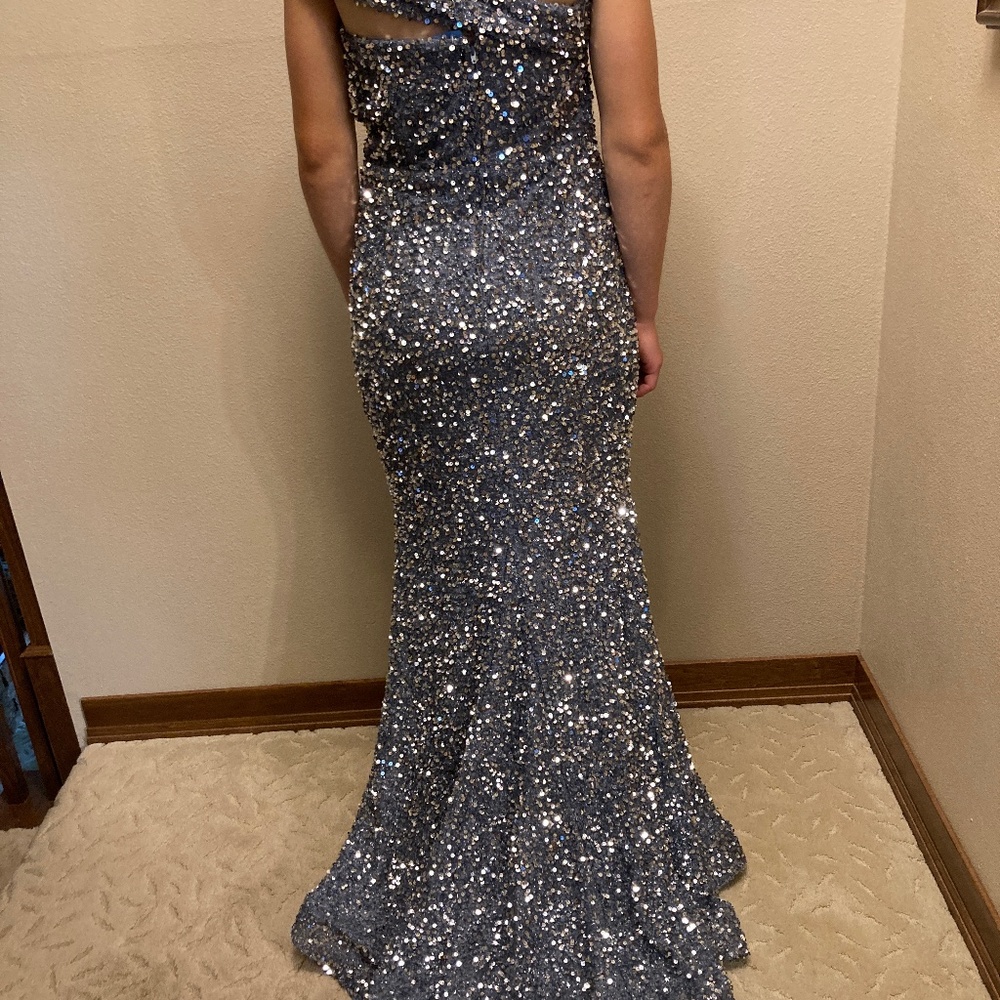Prom Dress - Picture 8 of 10